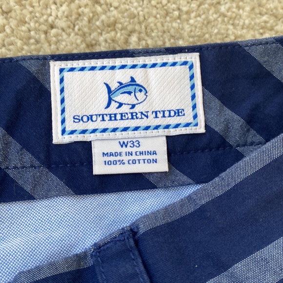 Southern Tide men’s shorts - Picture 2 of 3